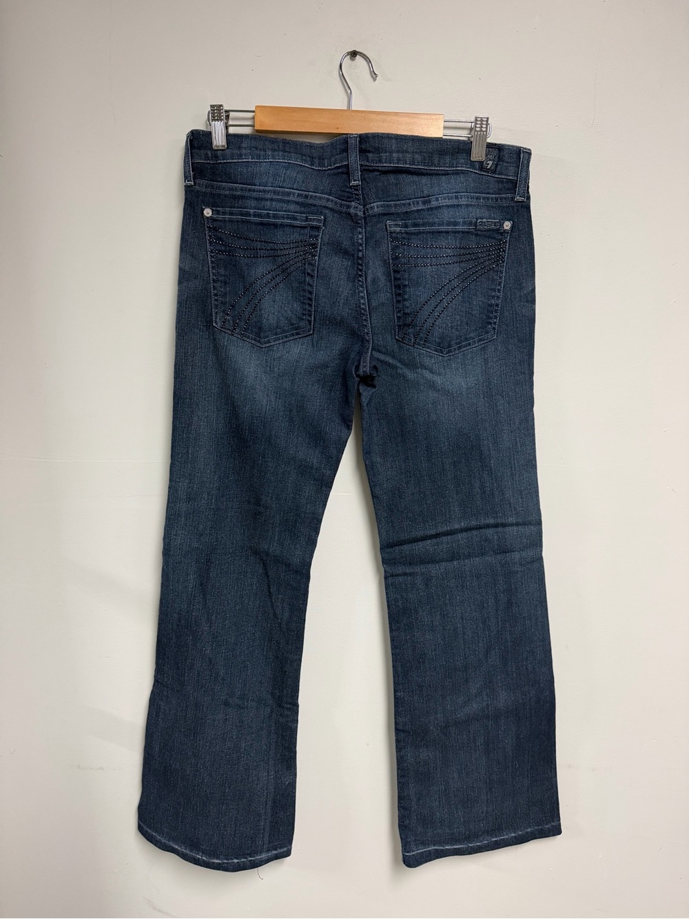 Y2K Vtg 7 For All Mankind Dojo Flare Jeans 31 Dark Indigo
Crystal Embellished